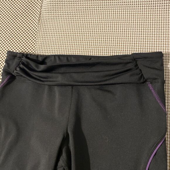 Athleta‎ 819214 Capri Workout Tights Small 13% Spandex Black Purple Stripe - Picture 3 of 6